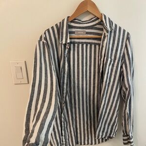 Everlane grey blue stripe oxford. Classic.